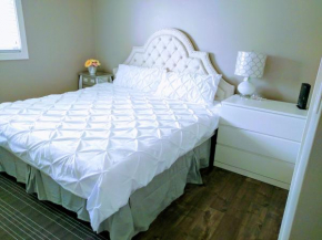 Bungalow Mainfloor Suite Welcomes You